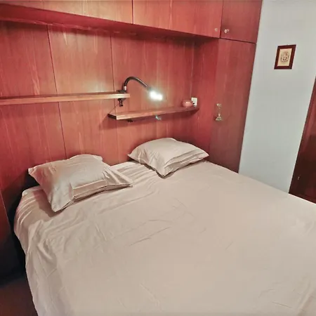 Avec Vue Sur Les Montagnes 크란스몬타나