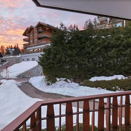 Avec Vue Sur Les Montagnes 아파트 *