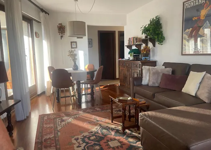 Avec Vue Sur Les Montagnes Apartment *